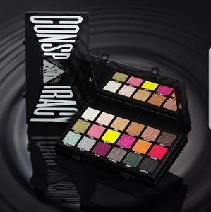 IN HAND - Jeffree Star Shane Conspiracy Palette